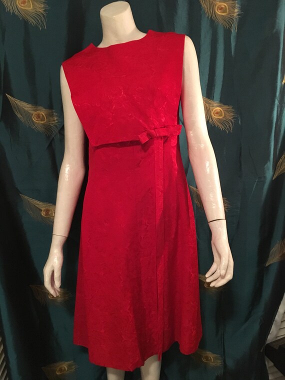 red christmas cocktail dress
