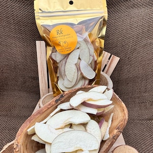Organic freeze dried FUJI APPLES SLICES healthy freeze dried fruit snacks-healthy kids food snacks-Hikers delight-Natural dessert-trail mix.