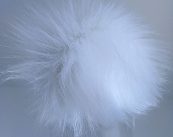 Luxury Snow Faux Fur Pom Pom
