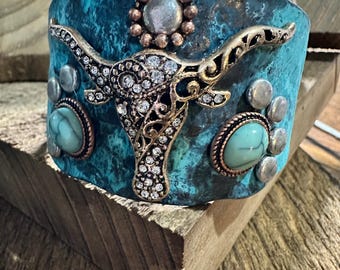 Longhorn Turquoise Western Bracelet Cuff with Vintage Patina Finish