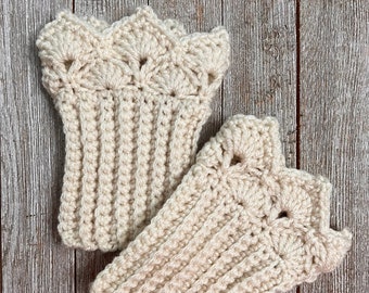 Off-White Boot Cuffs for Short Boots with Prairie Points Edging