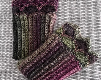 Heather Green and Lavender Boot Cuffs A with Prairie Points Edging for Short Boots