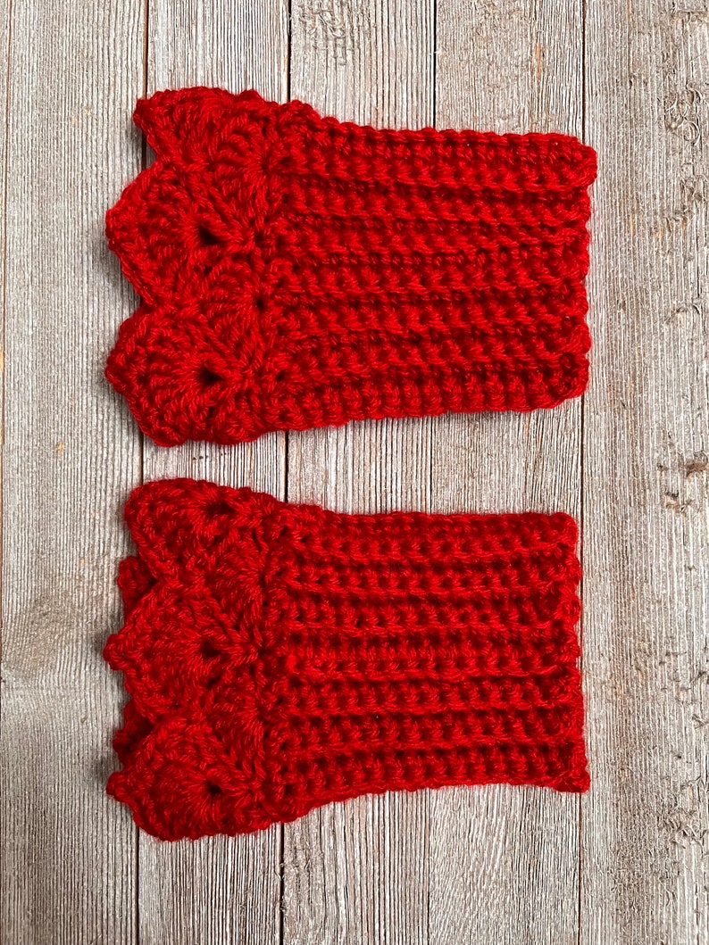 Christmas Red Boot Cuffs for Short Boots with Prairie Points Edging image 2