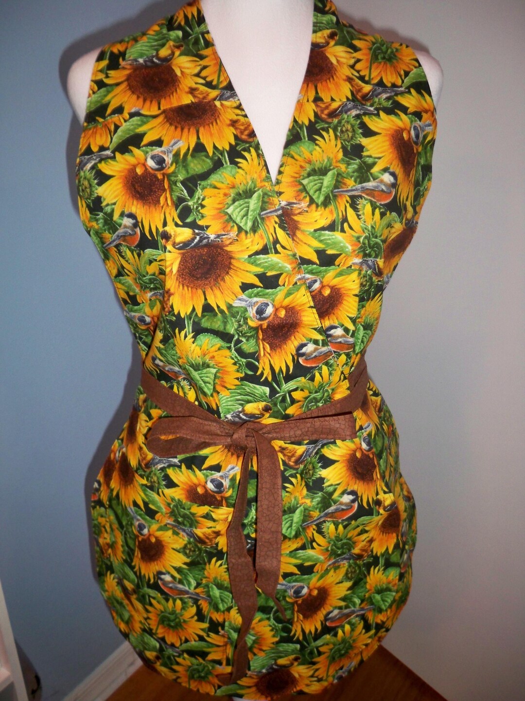 Adult Wrap Backless, Reversible Aprons, One Size Fits All! Vintage ...