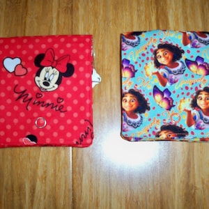 Kid's Wallet, 2 pockets, 1 zipper Pocket, Disney Encanto's Mirabel or Minnie Mouse.
