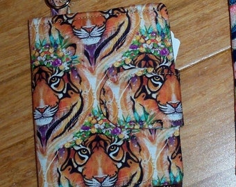 Mini Wallet for Small Purses or hang on Key Chain, 4 1/4" x 3 1/4" Closed, Card Pockets, Coin Zip, Tigers