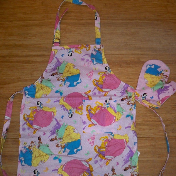 Child's Apron with Play Oven Mitt, Fits Children 4 - 6, Adjustable Neck Strap, Disney Princesses on Pink,
