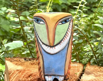 Escultura de búho de arcilla hecha a mano, figura de cerámica esmaltada de colores, un regalo único y conmovedor para familiares, amigos y amantes de la naturaleza.