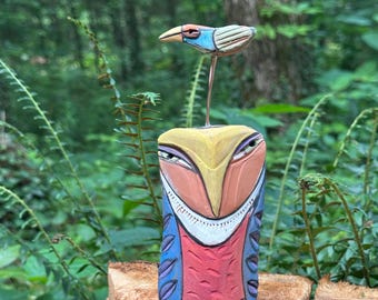 Escultura de búho de cerámica esmaltada hecha a mano, colorida decoración de arte popular para el hogar, regalo para amantes de la naturaleza, 18 cm de altura.