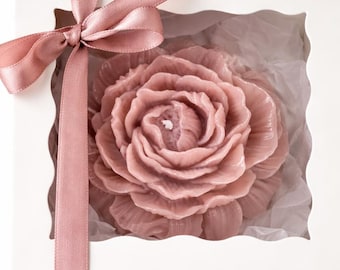 Floral Candle Gift Box, Peony Soy Candle, Personalized Gift for Her, Luxury Handmade Candle, Wedding Favors, Birthday Gift