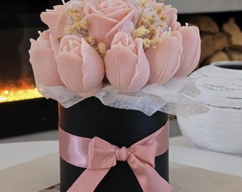 Rose & Tulip Candle Bouquet, Mother’s Day Gift, Floral Candle Gift Box, Romantic Gift for Mom, Elegant Handmade Decor