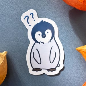Adesivo pinguino / Adesivi fustellati in vinile lucido lavabili in lavastoviglie / Simpatici pinguini confusi / Divertente adesivo impermeabile con animale kawaii per laptop