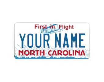 Imán personalizado para matrícula de Carolina del Norte / Imán para nevera con nombre personalizado / Recuerdo de Carolina del Norte / Regalo de despedida / 3 tamaños