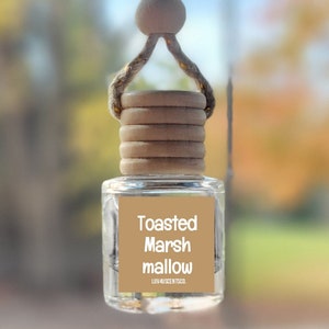 Toasted Marshmallow Scented Car Diffuser Hanging Car Freshener Flower Scented Cute Car Accessories Wooden Diffusers