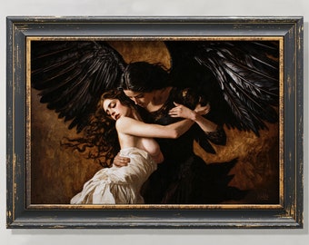 以下が含まれることがあります： 2人の女性が抱き合っている絵画。一人の女性は黒い髪で、黒いドレスと大きな黒い羽根を付けています。もう一人の女性は長い茶色の髪で、白いドレスを着ています。背景は濃い茶色です。