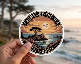 Pegatina de la puesta de sol en Carmel-by-the-Sea / Reflejo del océano en un acantilado costero con árboles