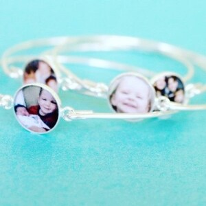Grandma picture bracelet for women an Etsy pick featuring your favorite personalized photo.  DLK Designs custom gifts.