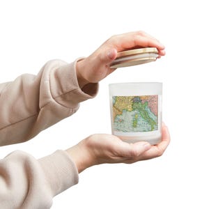 Italy Candle, Antique Map Candle, Vagabond, World Traveler Gift, Aesthetic Candle, Ocean Candle, Romantic Candle, Minimalist Candle