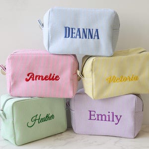 Personalized Embroider Cosmetic Bag, Seersucker Makeup Bag, Bridesmaid Gifts, Bridal Party Gifts, Makeup Organizer, Bridal Shower Gift