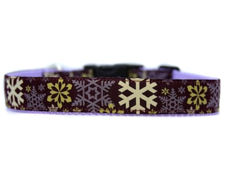 1 Inch Wide Dog Collar with Adjustable Buckle or Martingale in Snowflakes Burgundy