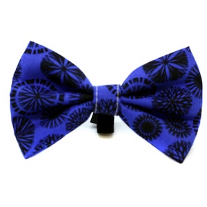 Bow Tie for Dog Collar attaches with hook-and-loop fastener Black and Blue Flowers