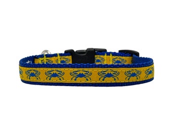 5/8 or 3/4 Inch Wide Dog Collar with Adjustable Buckle or Martingale in Blue Crab