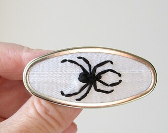 Black spider brooch, embroidered jewelry, arachnid jewelry, oval brooch, black and white pin, insect brooch, spider pin, Goth jewelry