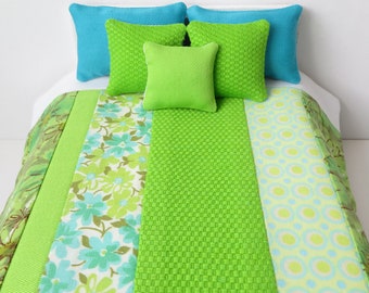 Green patchwork dollhouse bed spread, 6 piece bedding set 1/12th scale, miniature bed cover set