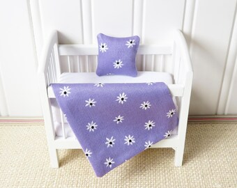 Dollhouse Crib Bedding: Daisies on Purple, 1/12 Scale Miniature