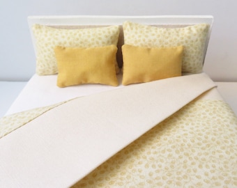 Miniature Floral Bedding Set: 1/12 Scale Dollhouse Pale Yellow