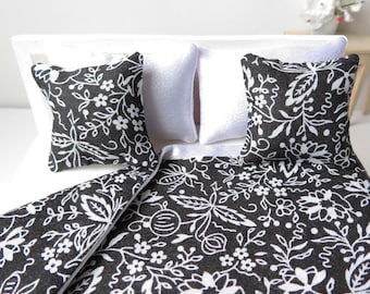 Black & White Floral Print dollhouse bedspread, 1:12th scale 5 piece dollhouse bedding set