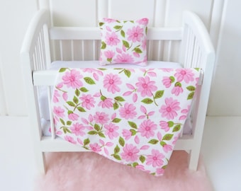 Parure de lit confortable pour maison de poupée en ivoire - Collection de literie miniature 6-9 pièces à l'échelle 1:12 | Draps, couvertures, couette, couvre- oreillers et oreillers - France