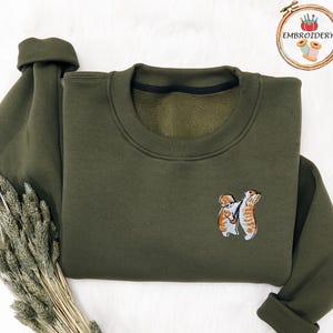 Cute Orange Cats Embroidered Sweater, Orange Tabby Kittens Threaded Jumper, Cozy Whimsical Kitty Shirt for Cat Lover, Sweet Cottagecore Gift