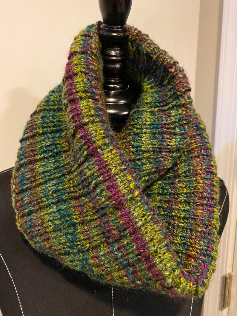 Chunky Ribbed Cowl image 2