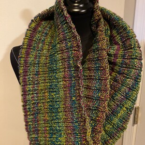 Chunky Ribbed Cowl image 3