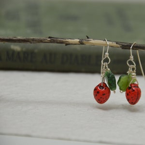 Whimsical vintage glass strawberry bead and leaf earrings. Summer fruit jewelry. Matching necklace available
