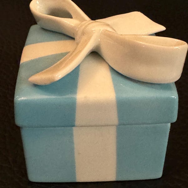 Darling Vintage Tiffany and Company porcelain trinket box