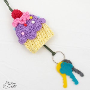 PDF Amigurumi / Crochet Pattern Cupcake Key Cozy CP-14-3219 image 4