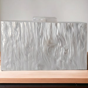 Parelwitte acryl clutch tas | Bruiloft witte koppeling | Prom clutch | Luxe avondclutch | Avondtasje | Parelmoer witte koppeling