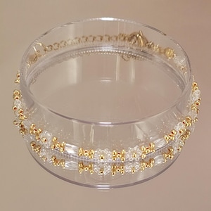 Dainty Beaded Flower Bracelet – Gold and Crystal Minimalist Bracelet – Elegant Handmade Jewelry – Delicate Gift for Her, Floral Bracelet