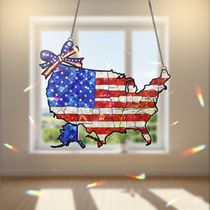 Adorno colgante de ventana con mapa de EE. UU., atrapasol acrílico holográfico, decoración patriótica para ventana, adorno con mapa de EE. UU., mapa con bandera de EE. UU., decoración del 4 de julio