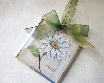 April Birth Month Flower - Daisy  - Art Print - Small Space Art - Birthday Gift for Her - Teacher Gift - Gift for Mother - Botanical Art