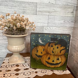 Halloween Pumpkin/Black Cat Wooden Shelf Sitter