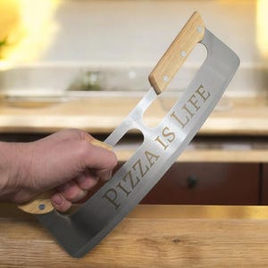 Personalized Pizza Cutter – Custom Engraved Pizza Slicer | Perfect Gift for Pizza Lovers & Pepperoni Pizza Fans