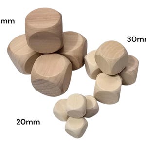 Set di 4 dadi semplici in legno, dadi cubo, cubi, legno semplice non verniciato a sei facce D6 20 mm, 30 mm, 40 mm