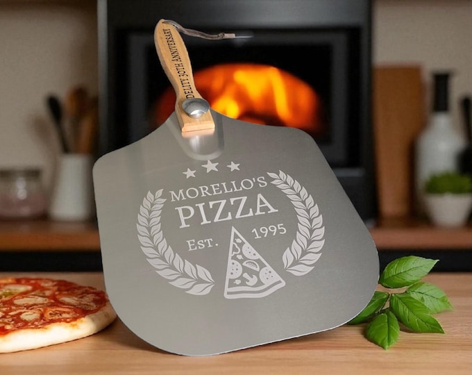 Personalized Folding Pizza Paddle – Custom Gift for Pizza Enthusiasts