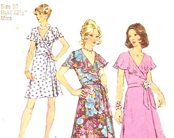 Simplicity 6099 vintage sewing pattern 70s Wrap dress Retro grad summer style  Size 10 Uncut