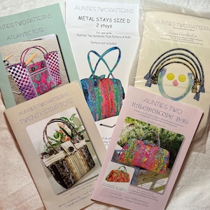 Aunties Two Patterns Twenty Strip Tote, Atlantic Tote, Metal Stays Size D (2), Happy Handles Kit Each Sold Separately