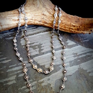 Long collier chaîne de perles en argent, long tour de cou, argent antique, perle en métal argenté, chaîne avant-gardiste, bijoux bohèmes rock n roll, ViaLove image 5