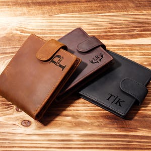 Cartera de cuero genuino grabada, cartera personalizada, cartera para hombre, cartera para padrinos de boda, cartera personalizada, regalo para novio, regalo para el día del padre para él